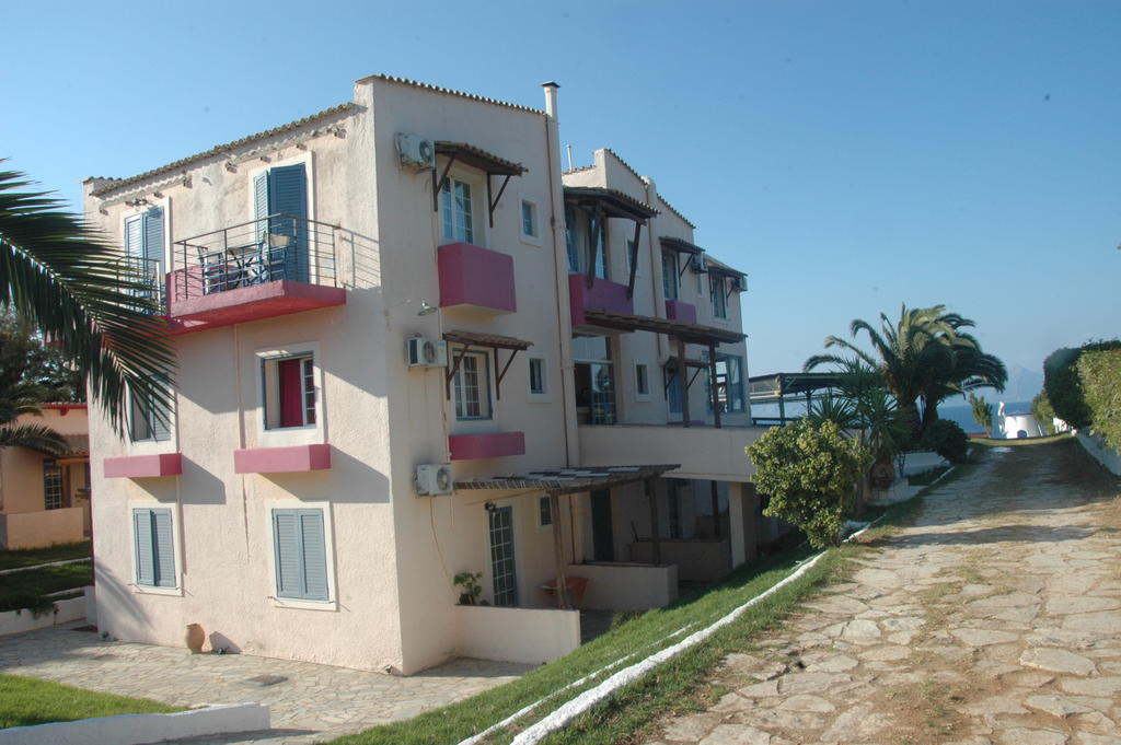 Koralli Beach Niforeika Extérieur photo